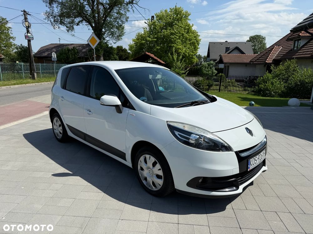 Renault Scenic 1.6 16V TomTom Edition - 1