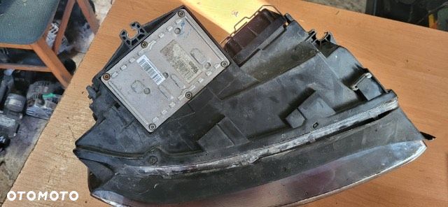 Lampa przednia prawa XENON 8E0941004F Audi A4 B6 2001 2002 2003 2004 - 3