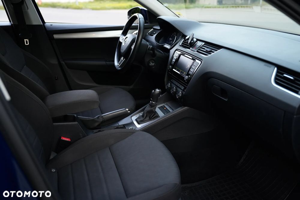 Skoda Octavia 2.0 TDI Style DSG - 22