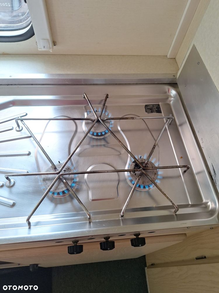 Avento Premier 425 TL Luxe - 17