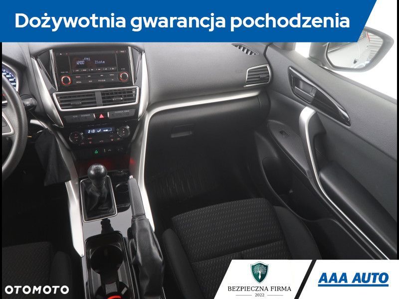 Mitsubishi Eclipse Cross - 10