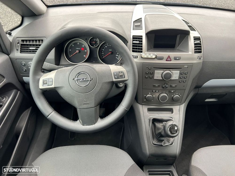 Opel Zafira 1.9 CDTI Enjoy - 18