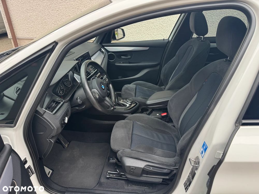 BMW Seria 2 220d xDrive Sport-Aut M Sport - 11