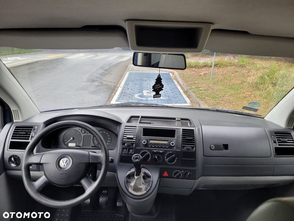 Volkswagen Transporter L2H1 - 2