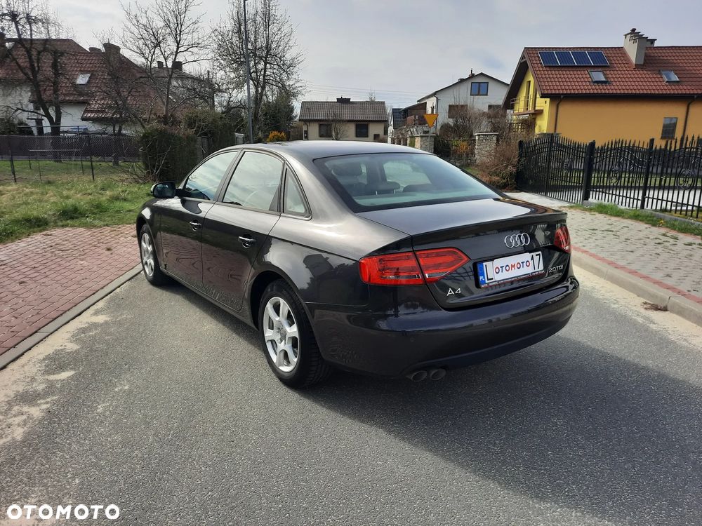 Audi A4 Limousine 2.0 TDI DPF Ambition - 11