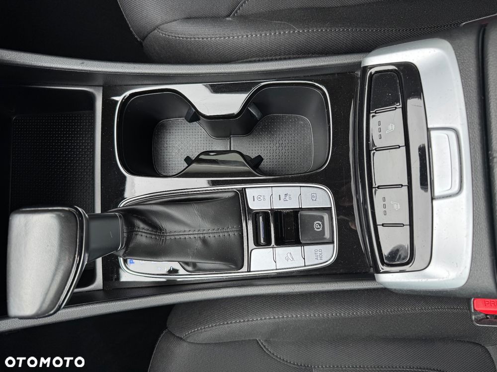 Hyundai Tucson 1.6 CRDi 48V-Hybrid 2WD DCT Select - 32