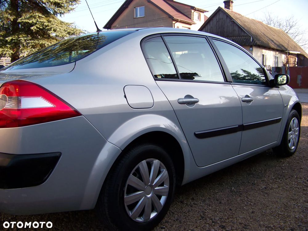 Renault Megane - 11