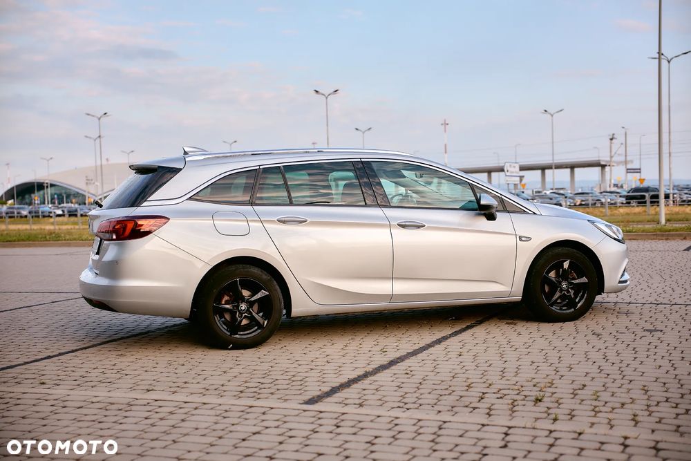 Opel Astra 1.6 D (CDTI) Start/Stop Innovation - 13