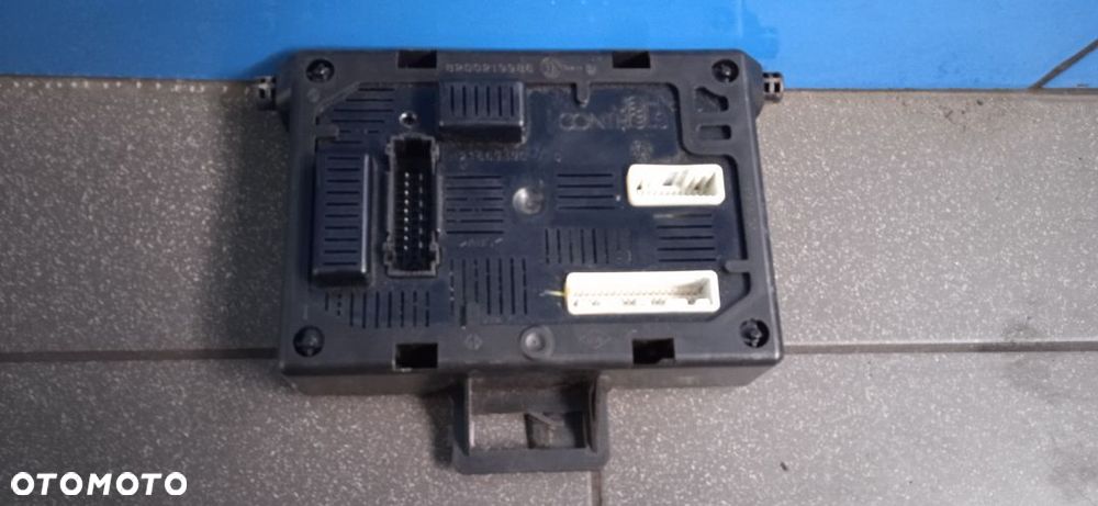 Moduł BCM Renault Modus 8200607915T - 1