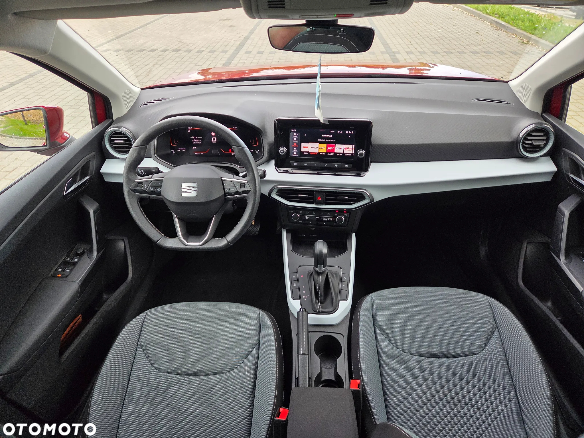 Seat Arona 1.0 TSI Marina S&S DSG - 13