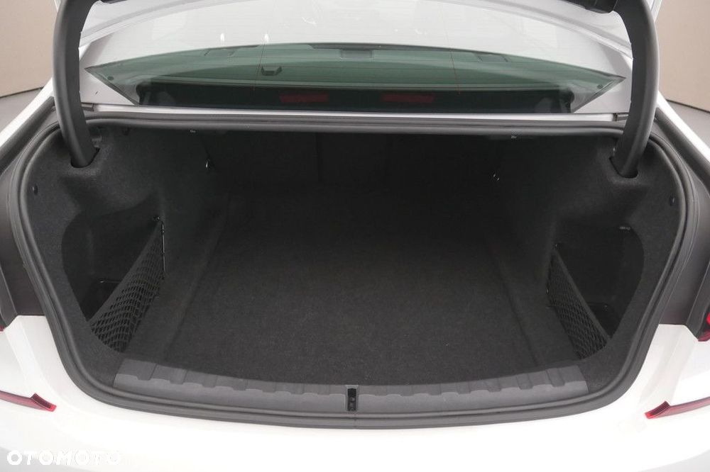 BMW Seria 3 2022