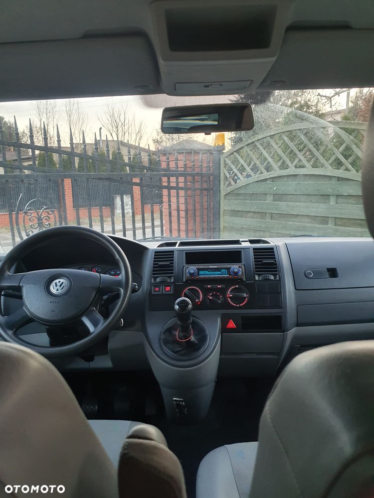 Volkswagen Transporter Shuttle Kurz - 8