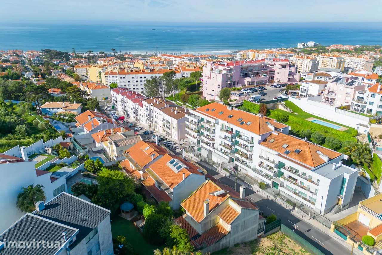 Exclusiva Moradia na Parede com Vista de Mar e Apartamento T1 Independ - Grande imagem: 2/51