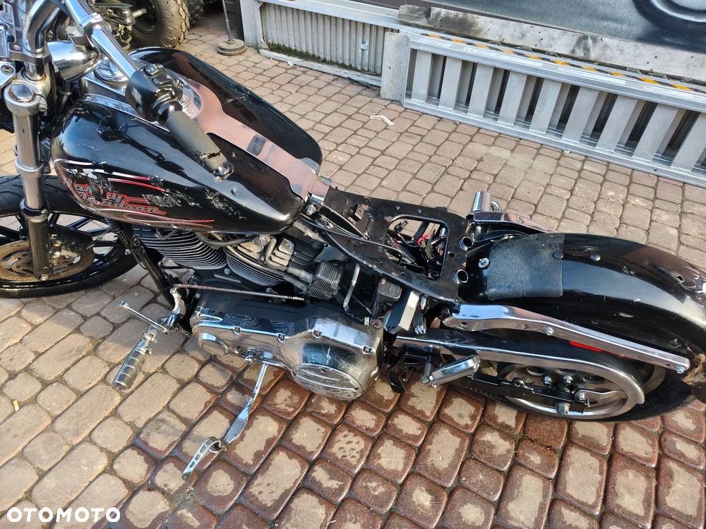 Harley-Davidson Dyna Super Glide - 37