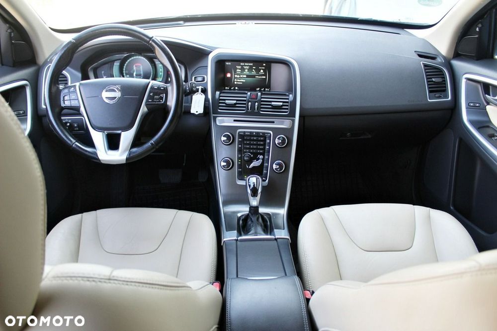 Volvo XC 60 D4 Drive-E Momentum - 14