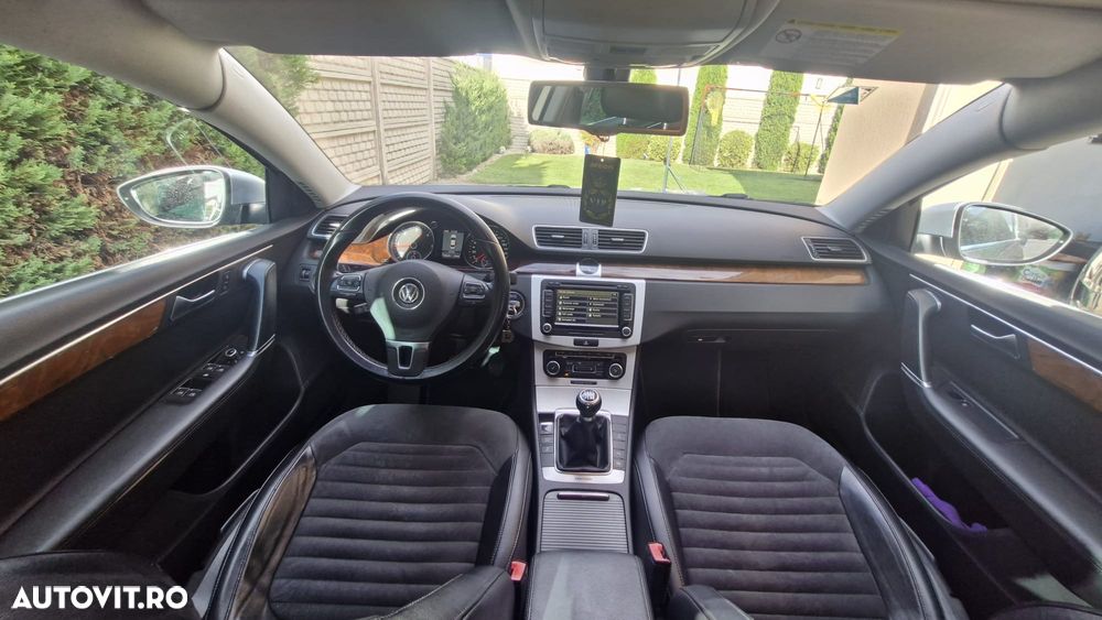 Volkswagen Passat 2.0TDI Comfortline DPF 4Motion - 6