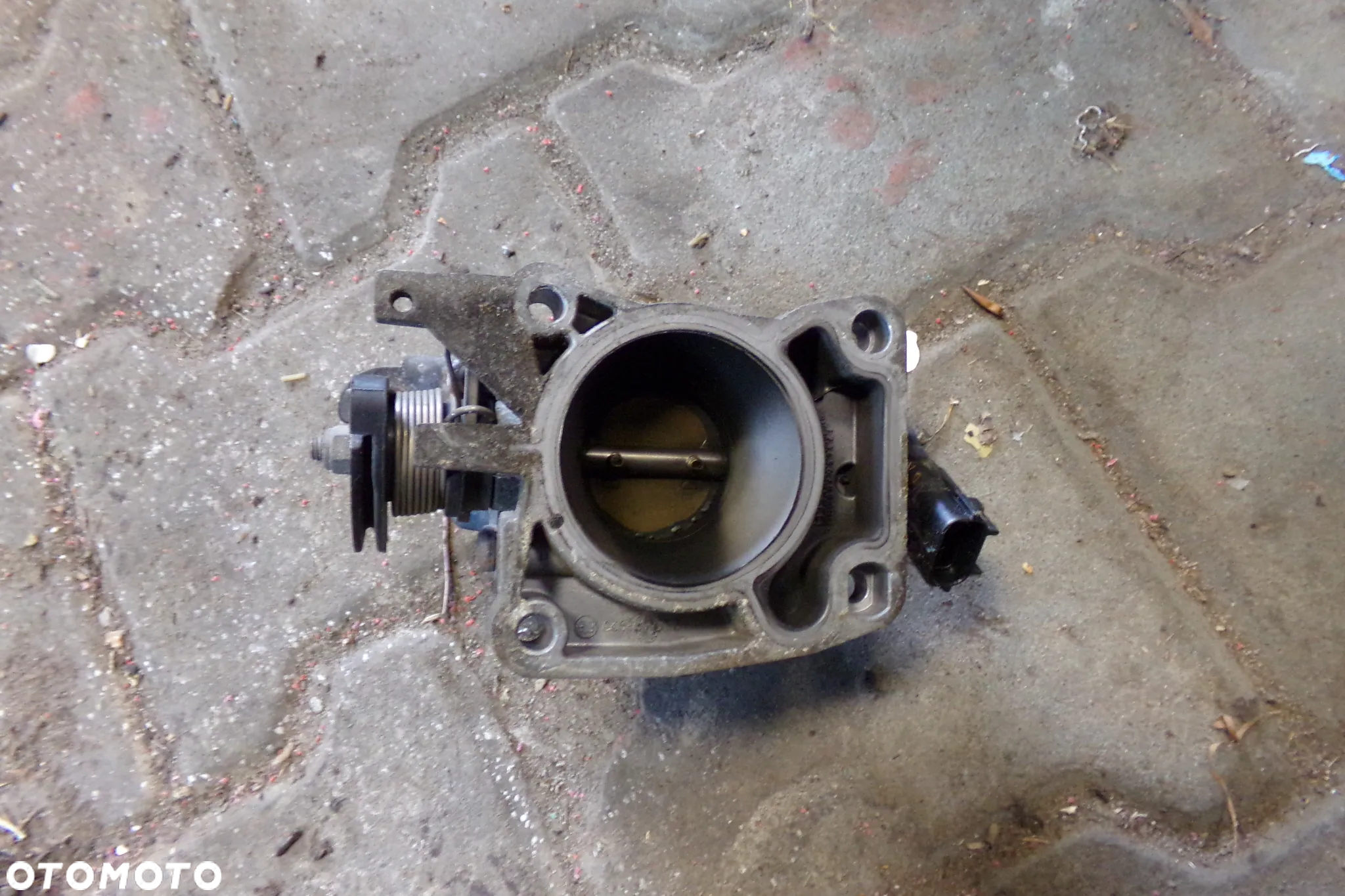 Przepustnica 1.3B 2S6U9E926BB Ford Fiesta MK6 lak. 44 - 2
