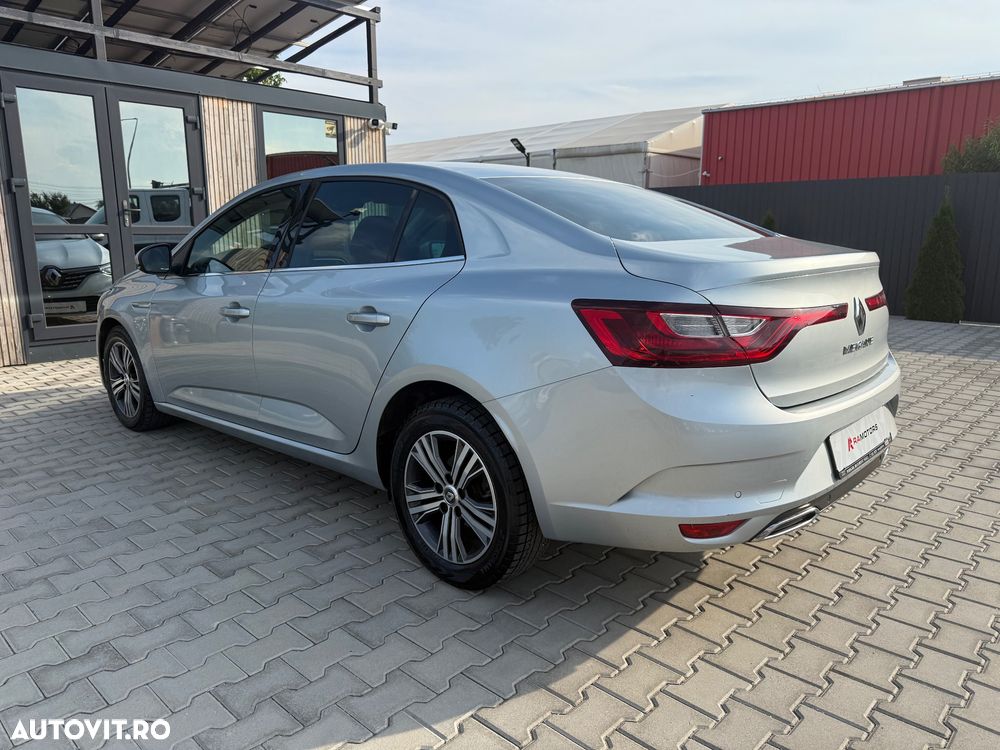 RENAULT Megane 2022 — imagine 9