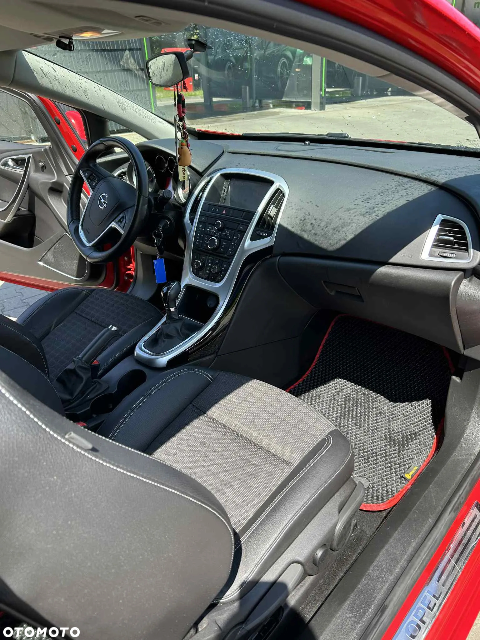 Opel Astra GTC 1.4 Turbo - 5