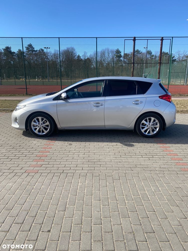 Toyota Auris 2.0 D-4D Prestige - 8