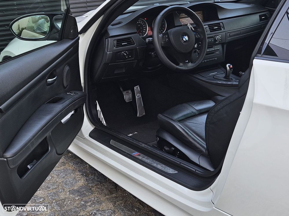 BMW M3 Auto - 11