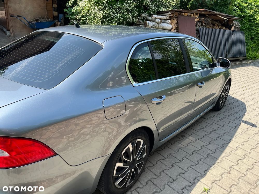 Skoda Superb 1.8 TSI Ambition DSG - 36
