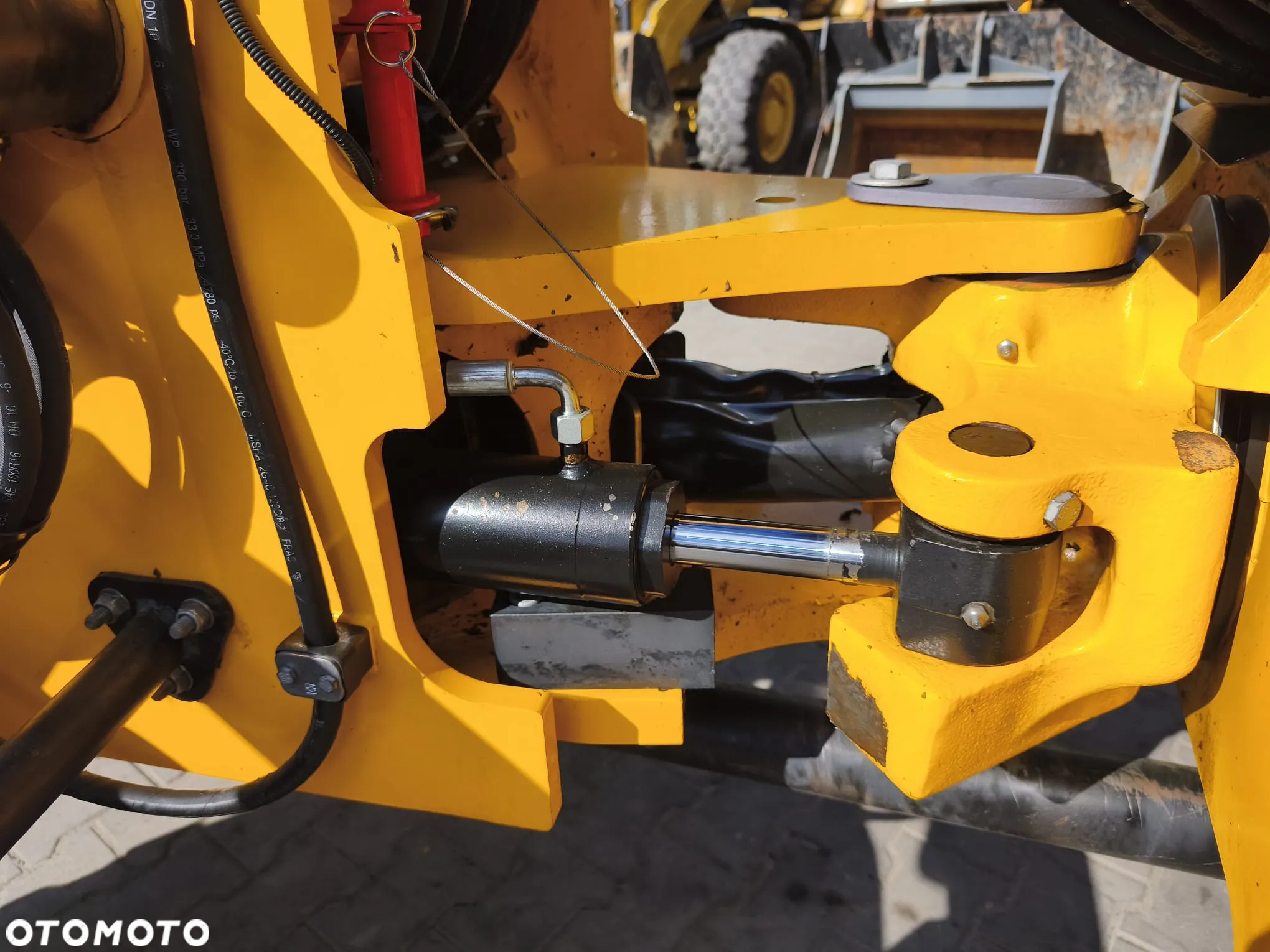 JCB 409 - 13
