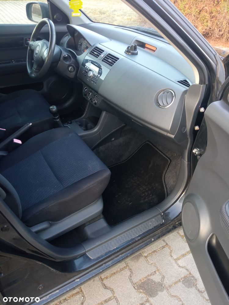 Suzuki Swift 1.3 Comfort dance - 26