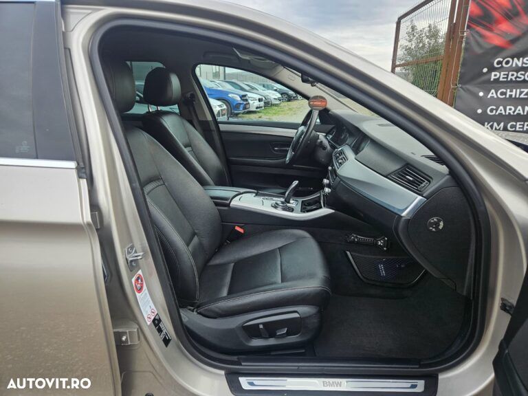BMW Seria 5 520d Aut. Luxury Line - 11