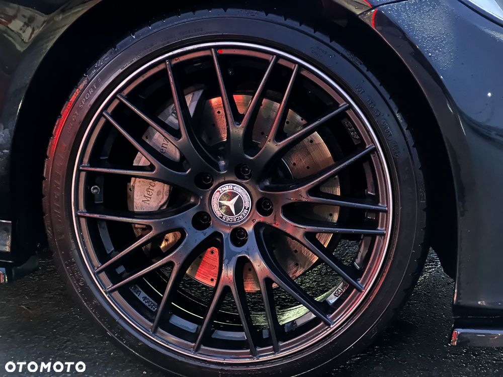 Mercedes-Benz Klasa C 250 T 9G-TRONIC AMG Line - 8