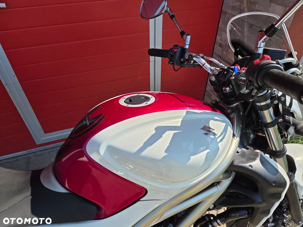 Suzuki SV - 9