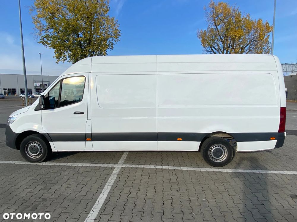 Mercedes-Benz Sprinter - 5