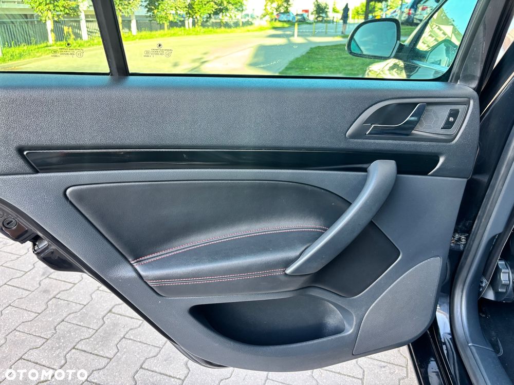 Skoda Octavia 2.0 TFSI RS DSG - 17
