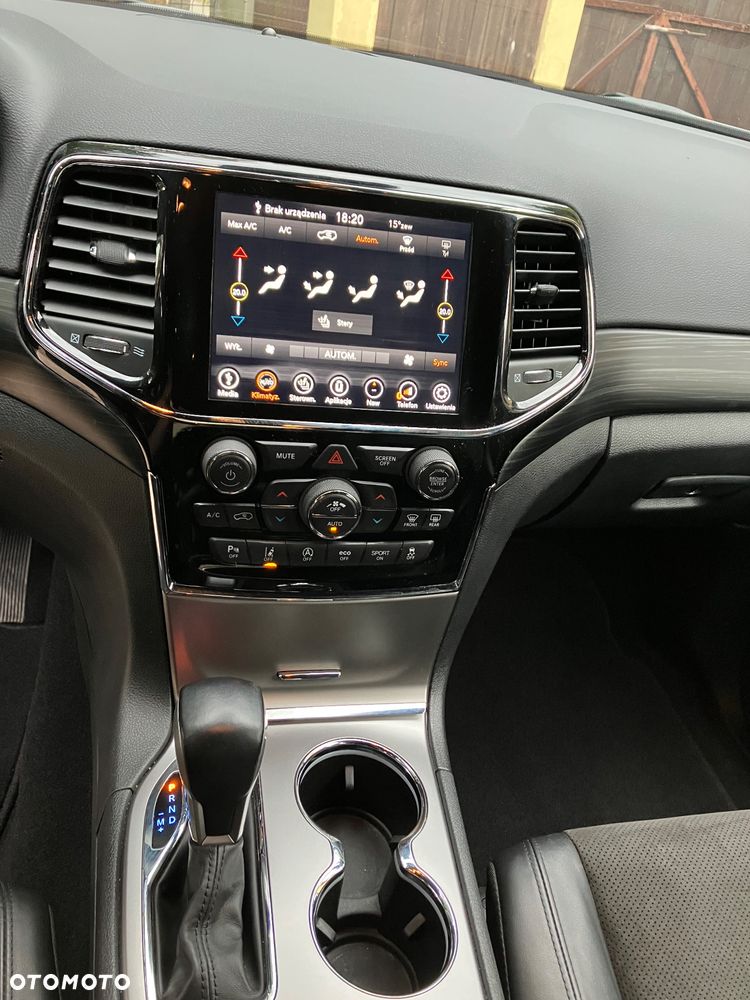 Jeep Grand Cherokee 3.6 V6 Laredo - 23