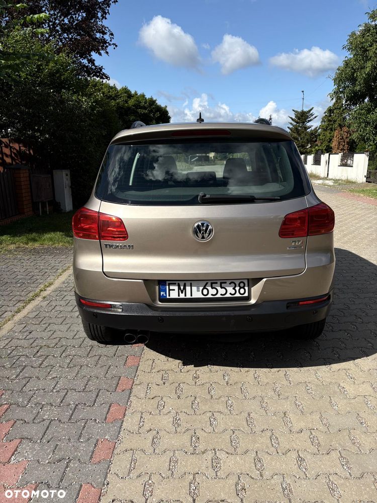 Volkswagen Tiguan 2.0 TDI BlueMot Trend&Fun - 10