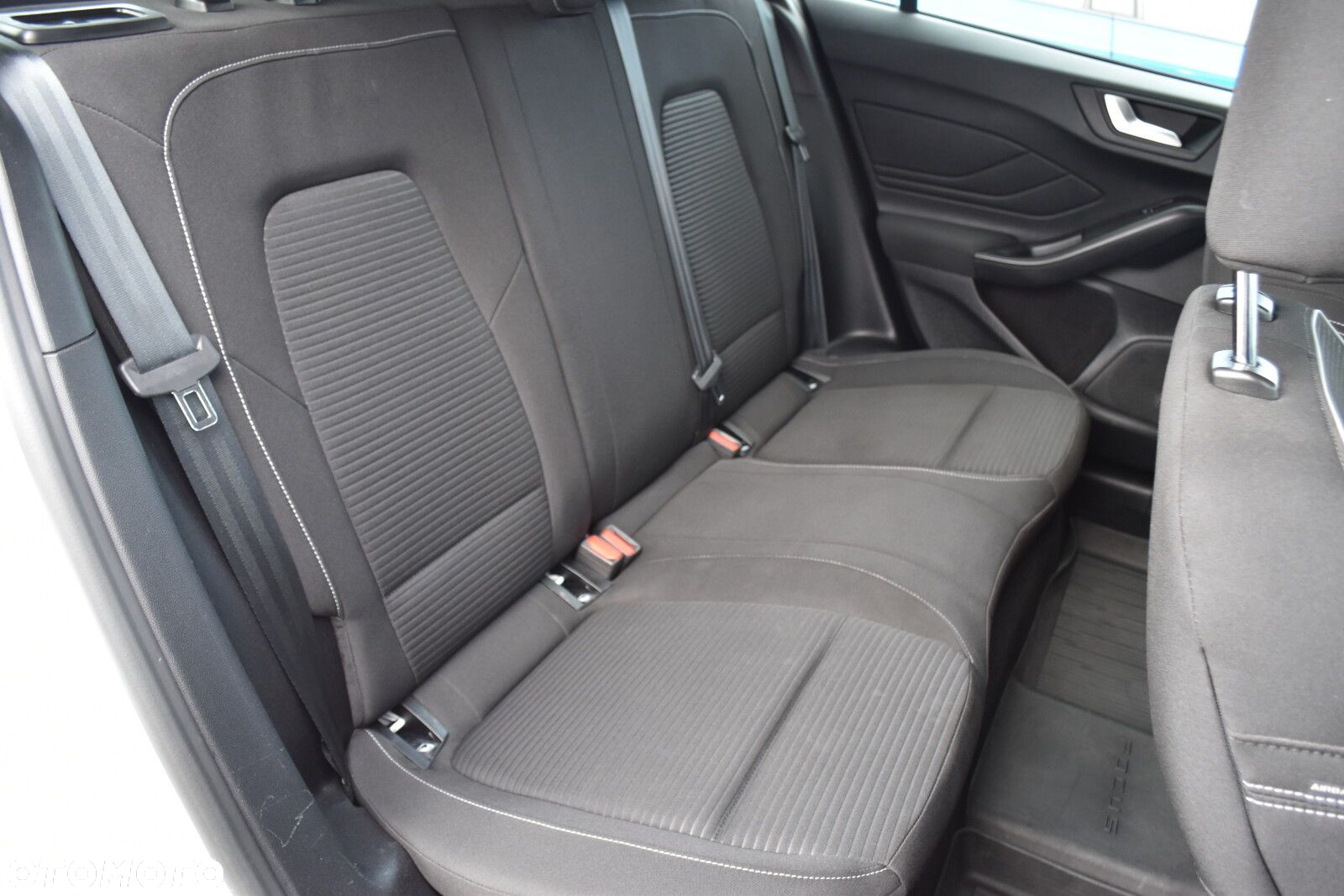 Ford Focus 1.0 EcoBoost Titanium - 29