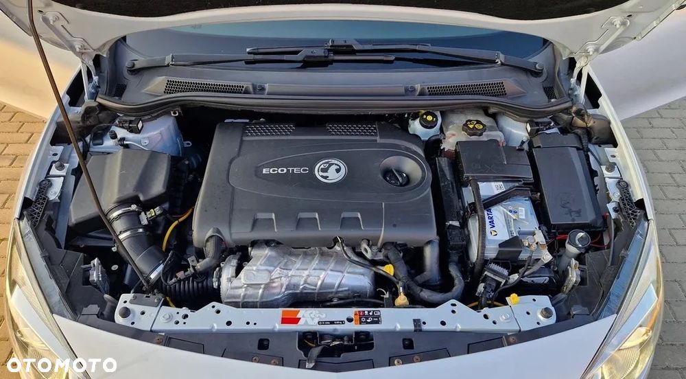 Opel Astra GTC 2.0 CDTI ecoFLEX Start/Stop Edition - 9