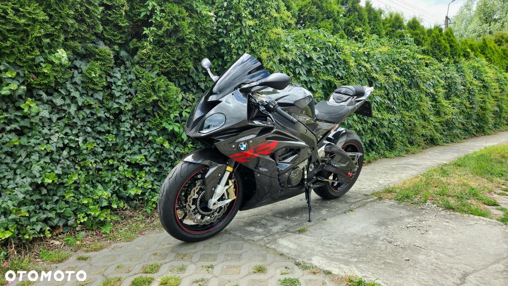 BMW S - 1