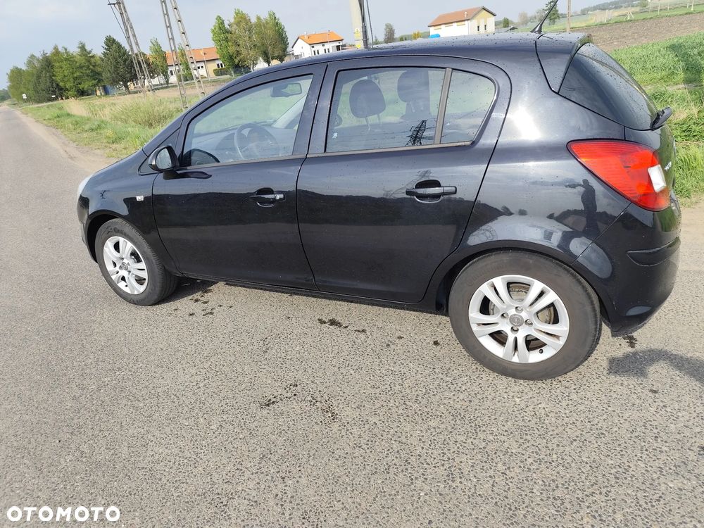 Opel Corsa 1.4 16V Edition - 9