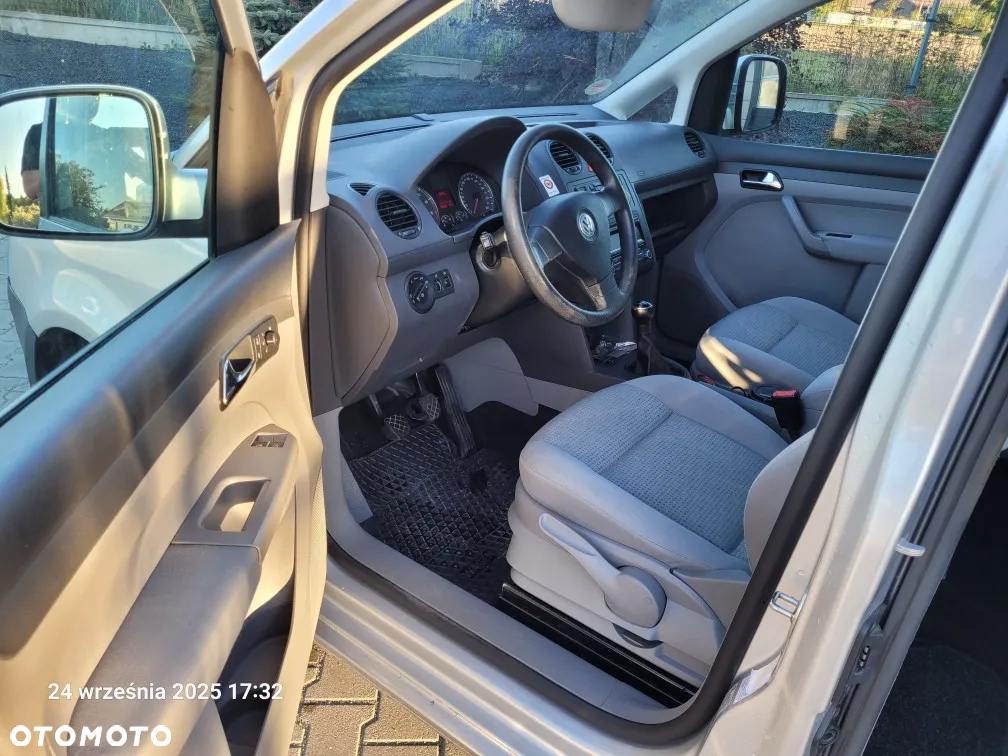 Volkswagen Caddy - 9