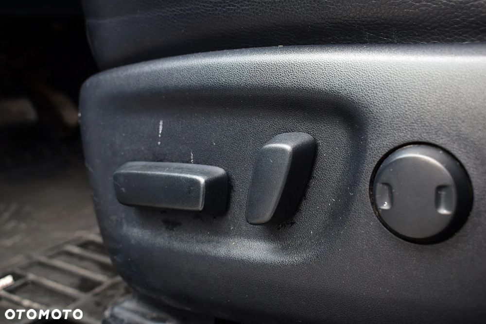 Toyota RAV4 2.0 4x4 Automatik Executive - 19