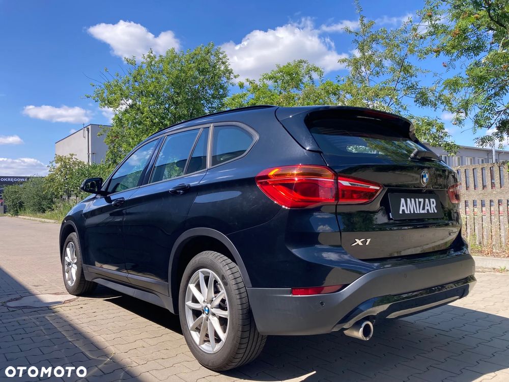 BMW X1 sDrive18i Advantage - 16