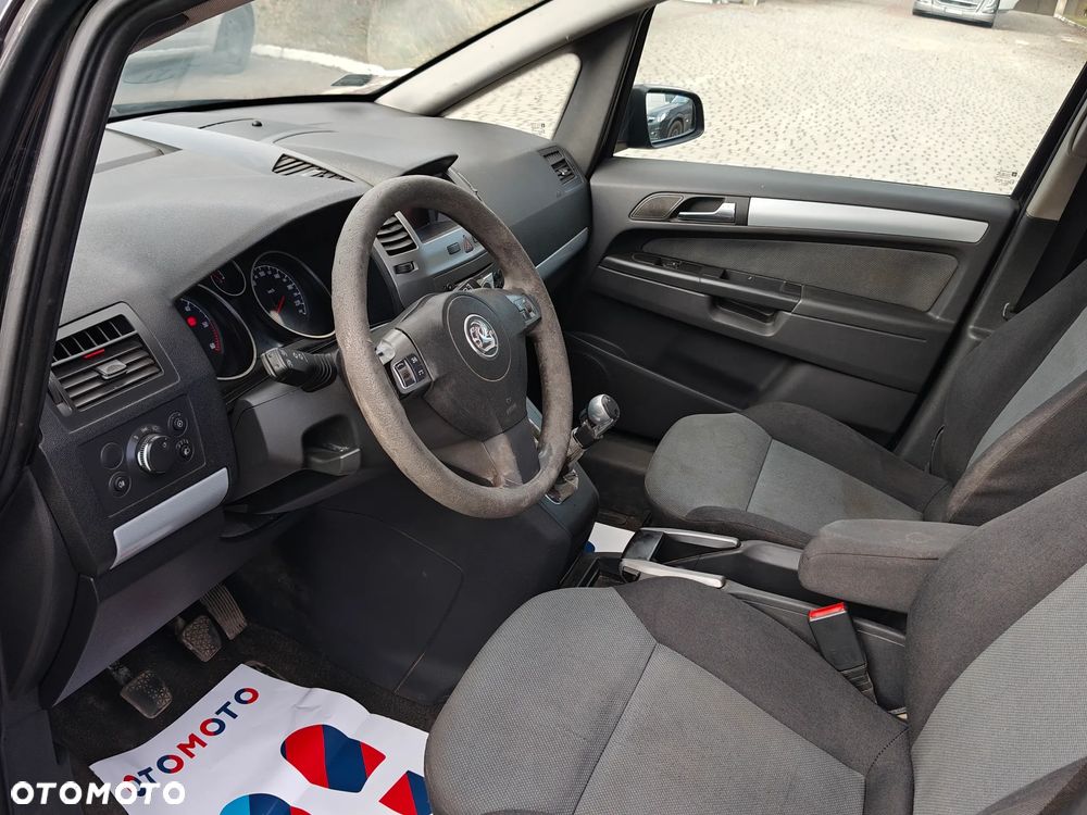 Opel Zafira 1.9 CDTI - 10