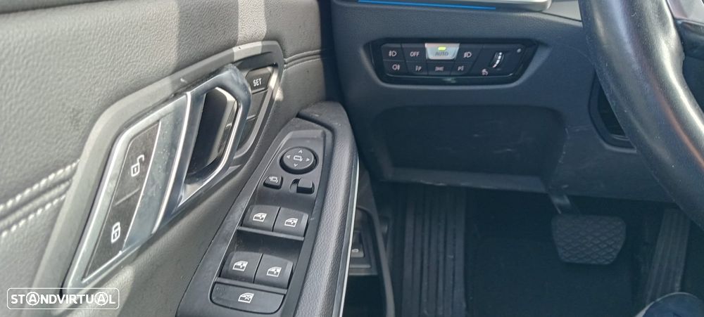 BMW 330 e Pack M Auto - 13