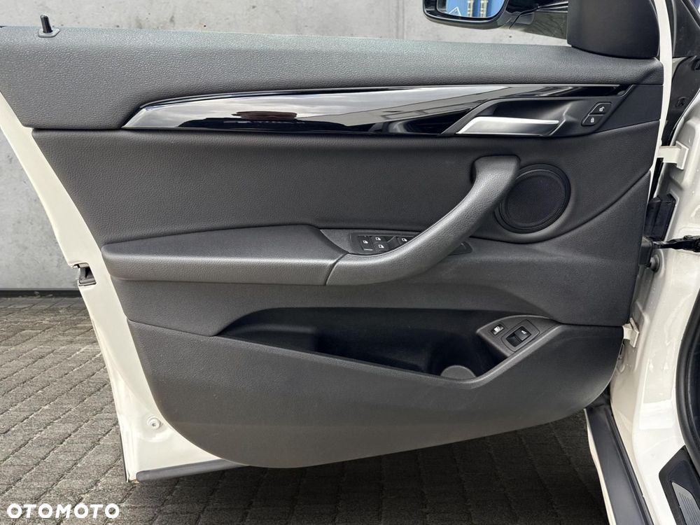 BMW X2 xDrive25e M Sport X - 12