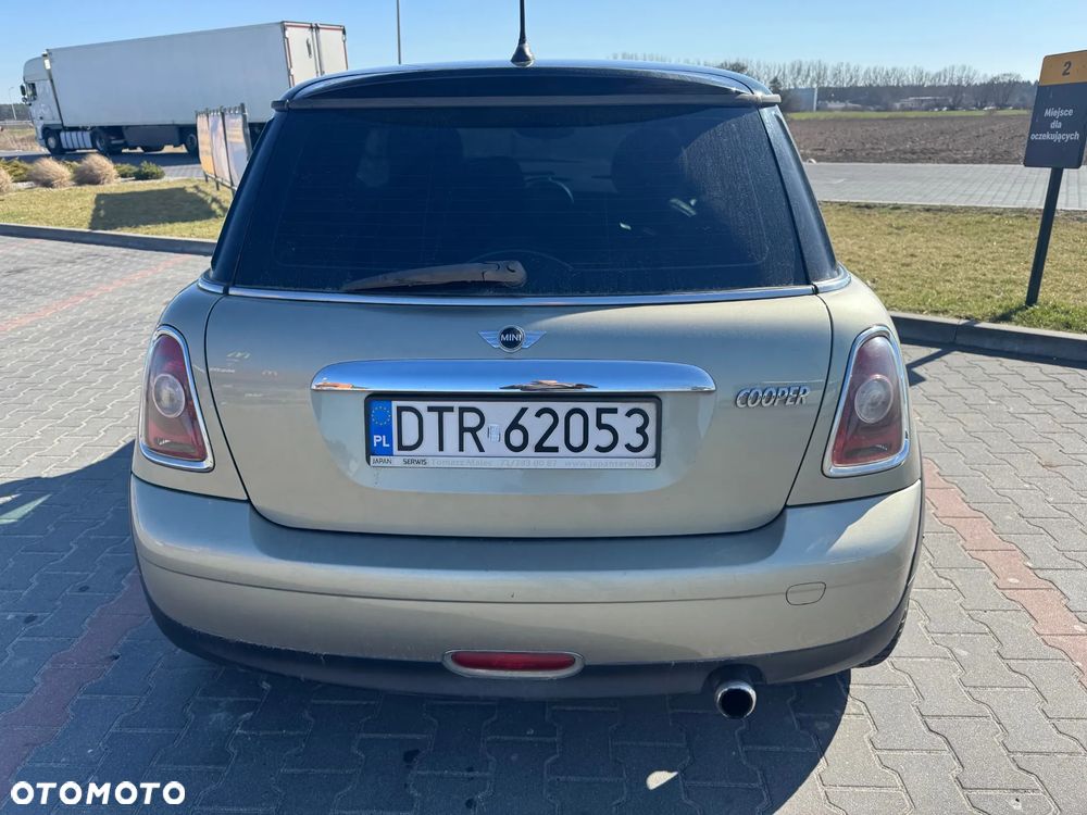 MINI Cooper Standard - 8