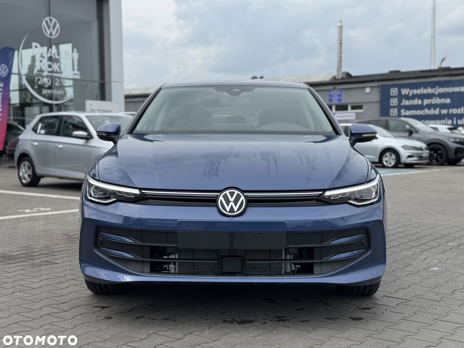 Volkswagen Golf - 2