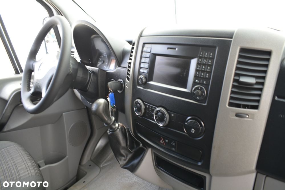 Mercedes-Benz Sprinter 319 CDI 3.0V6 - 31