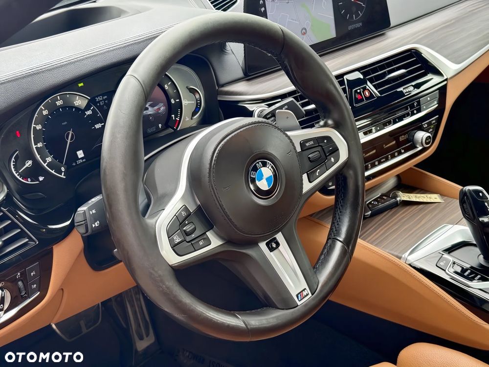 BMW Seria 5 540i xDrive M Sport sport - 11