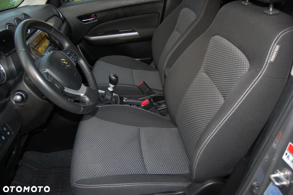 Suzuki Vitara - 22